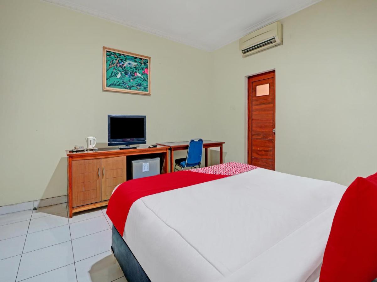 Capital O 90407 Wisma Bahtera Hotel Cirebon Exterior foto