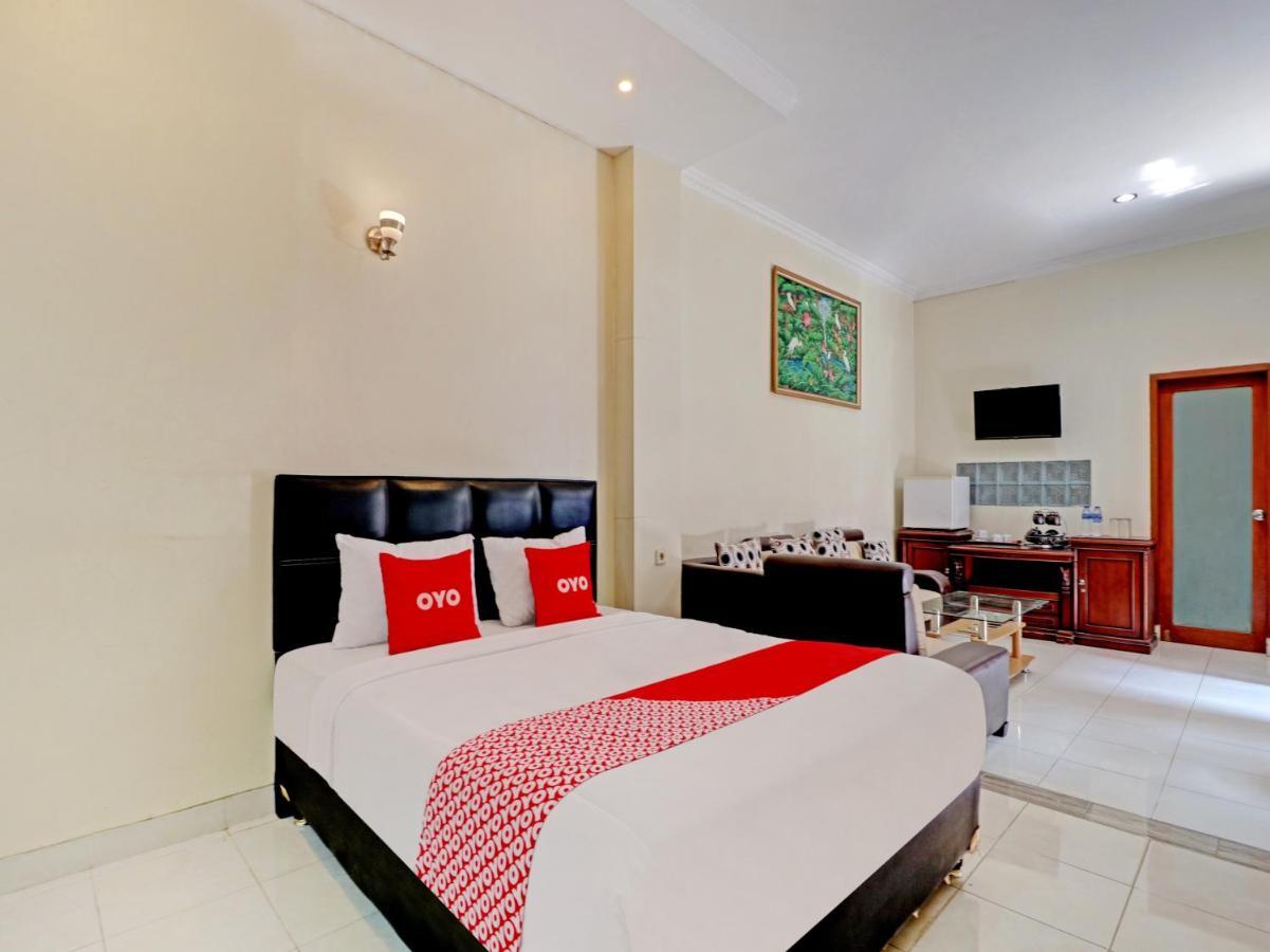 Capital O 90407 Wisma Bahtera Hotel Cirebon Exterior foto